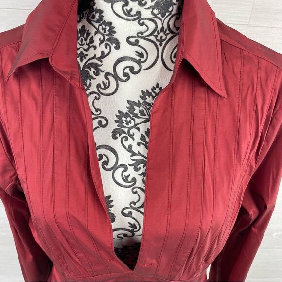 Karen Millen Exaggerated V-Neck Smocked Popover Top - Picture 2 of 8